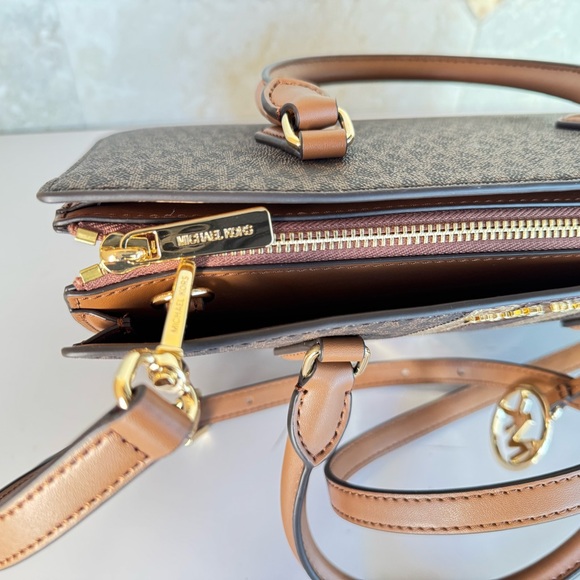 Michael Kors Sheila Mefium Satchel Shoulder Bag MK Center Stripe Brown Multi - Picture 9 of 13